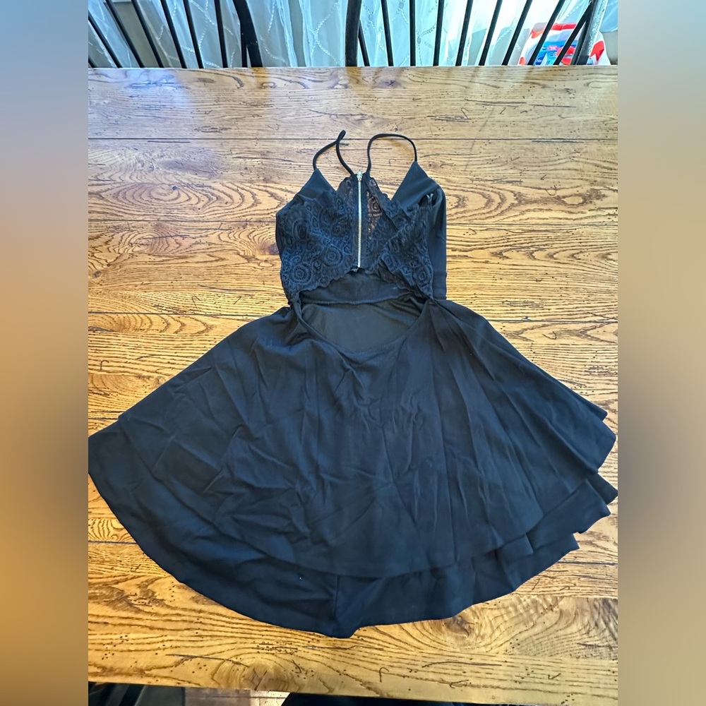 Windsor black dress size M